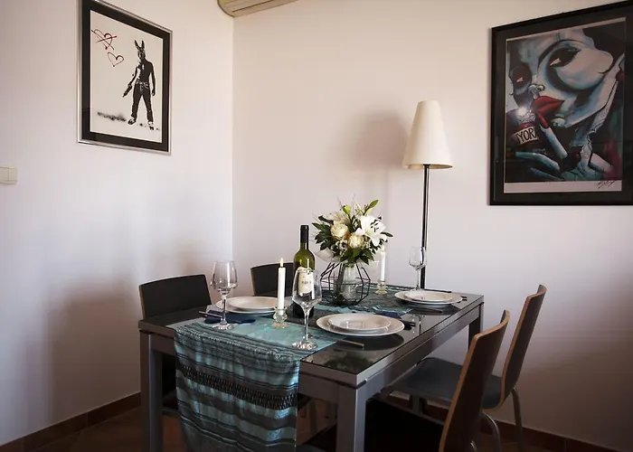 Apartamento Penthouse Paulina - Large Sunny Terrace - Seaview - 250m To And Restaurants - Free Parking - And Ciovo - 15 Minutes To Airport