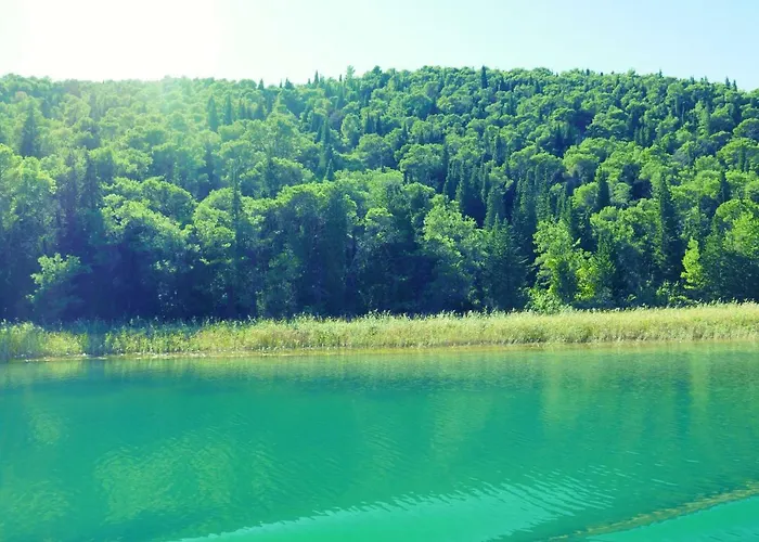 Penthouse Paulina - Large Sunny Terrace - Seaview - 250m To And Restaurants - Free Parking - And Ciovo - 15 Minutes To Airport Trogir